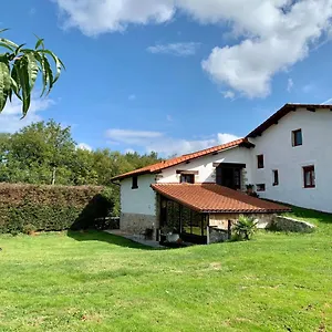 Bidegurutzeta Landetxea Casa rural Urnieta